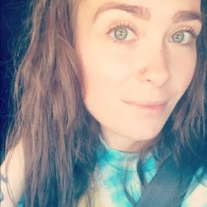 Meet your Posher, Pamela